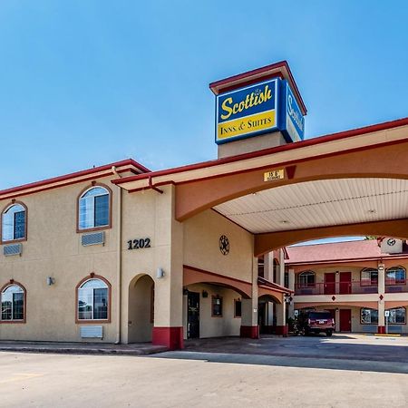 Scottish Inns & Suites Iah Airport-Beltway 8 Aldine Екстер'єр фото