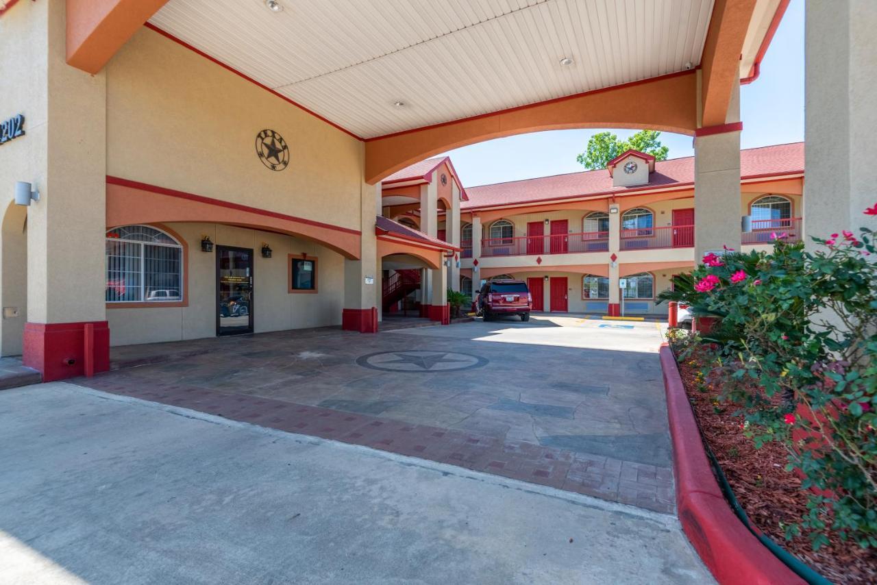 Scottish Inns & Suites Iah Airport-Beltway 8 Aldine Екстер'єр фото